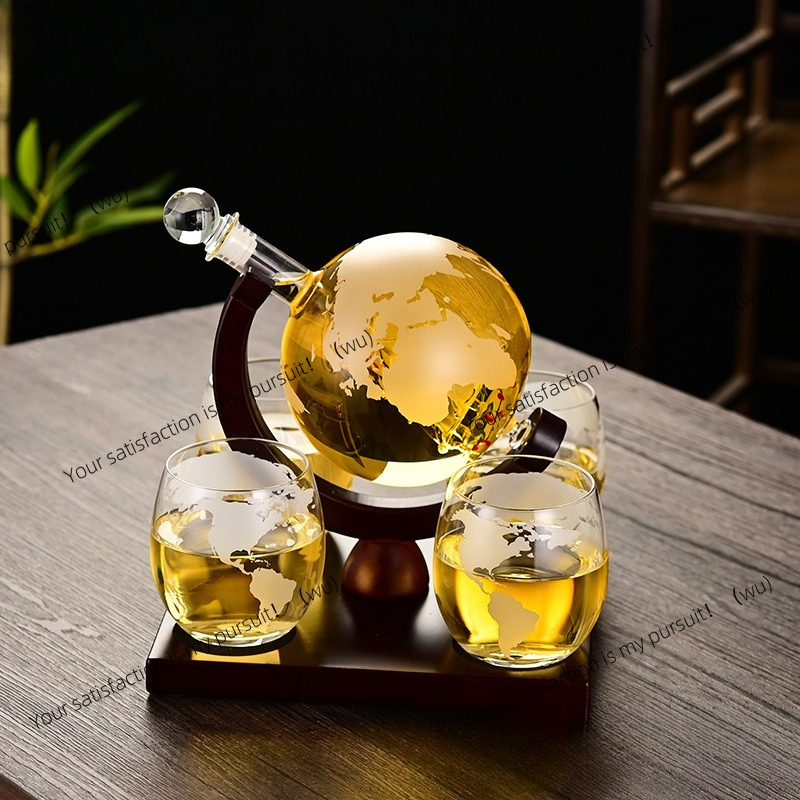 Creative Whiskey Glass Bottle  - огляд і ціна Decanter Globe Set